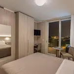 Aparthotel Sunrise Palace