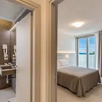 Sunrise Palace Aparthotel